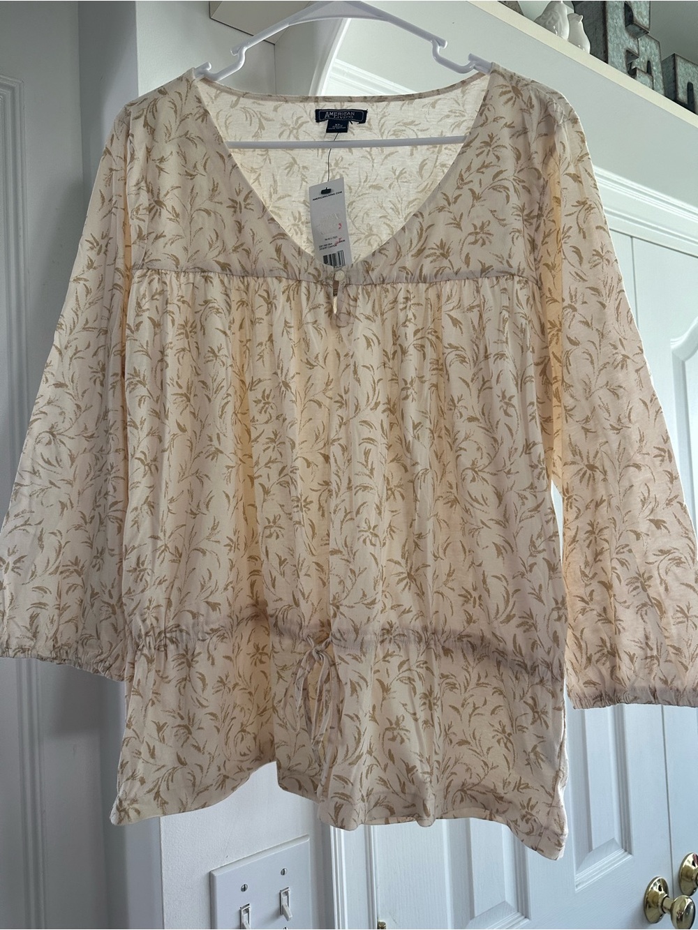 American Living Cream Floral V-Neck Peasant Blouse